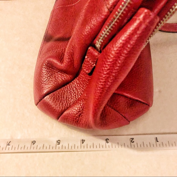 Red leather Authentic Coach Purse - Picture 4 of 8